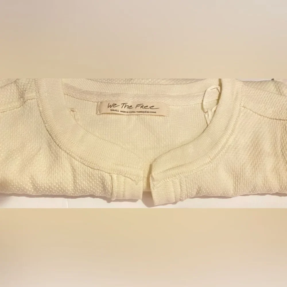 🛍️Free People Women’s Mikah layering cuff combo Top Size :Small Long Sleeve 💥